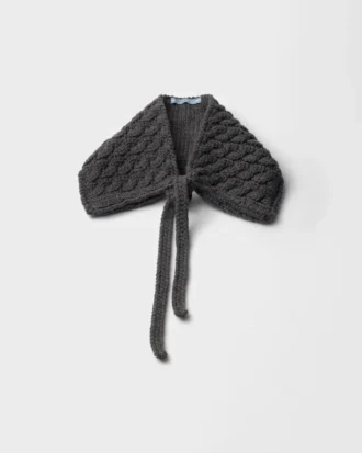 Cable-Knit Wool Collar